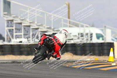 media/Feb-03-2024-SoCal Trackdays (Sat) [[767c60a41c]]/11-Turn 16 (2pm)/